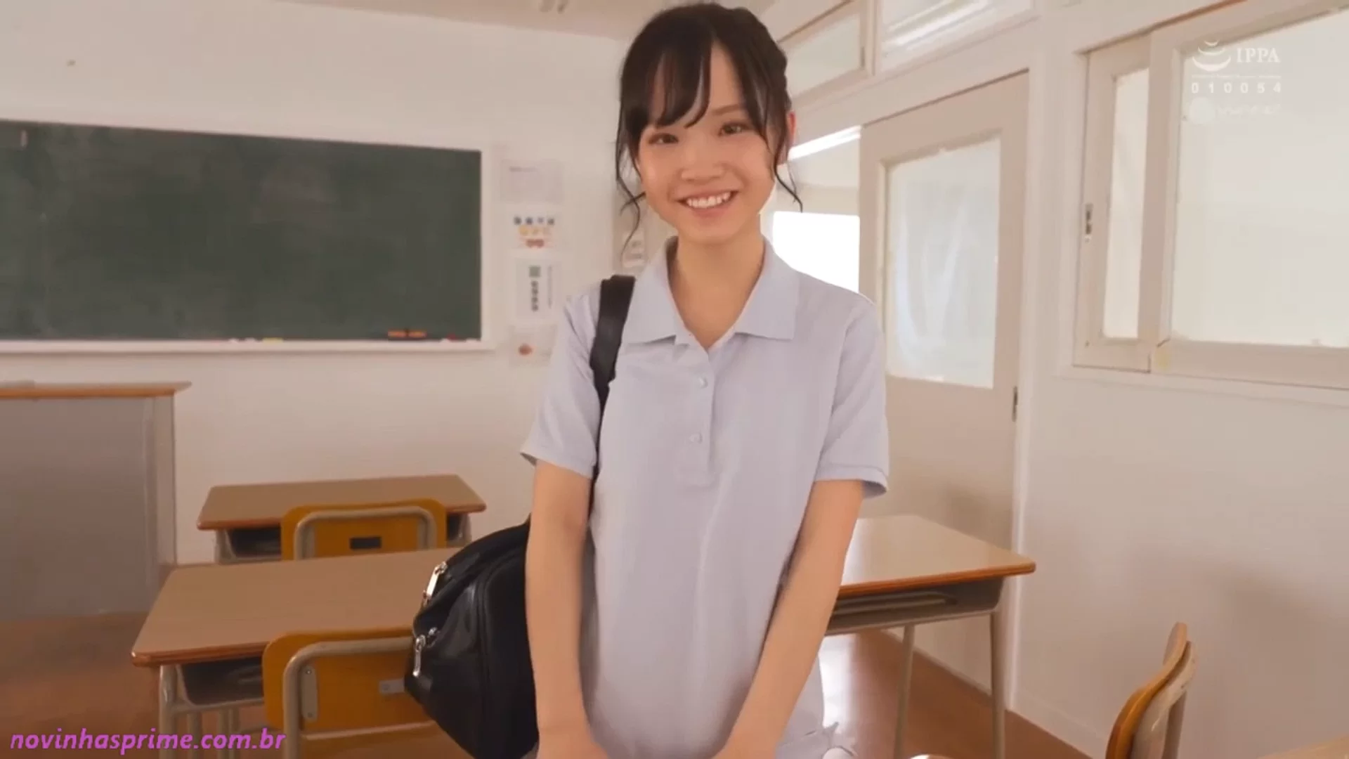 Naughty student sucking dick in classroom