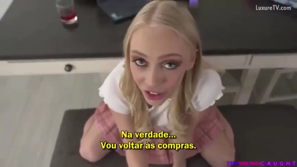 Pornoclegendado: Torei minha irmã e gozei na boca dela