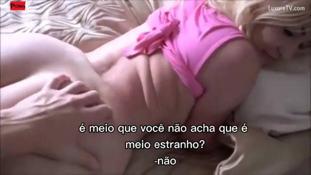 Pornocomlegend: Comendo a bunda grande da madrasta