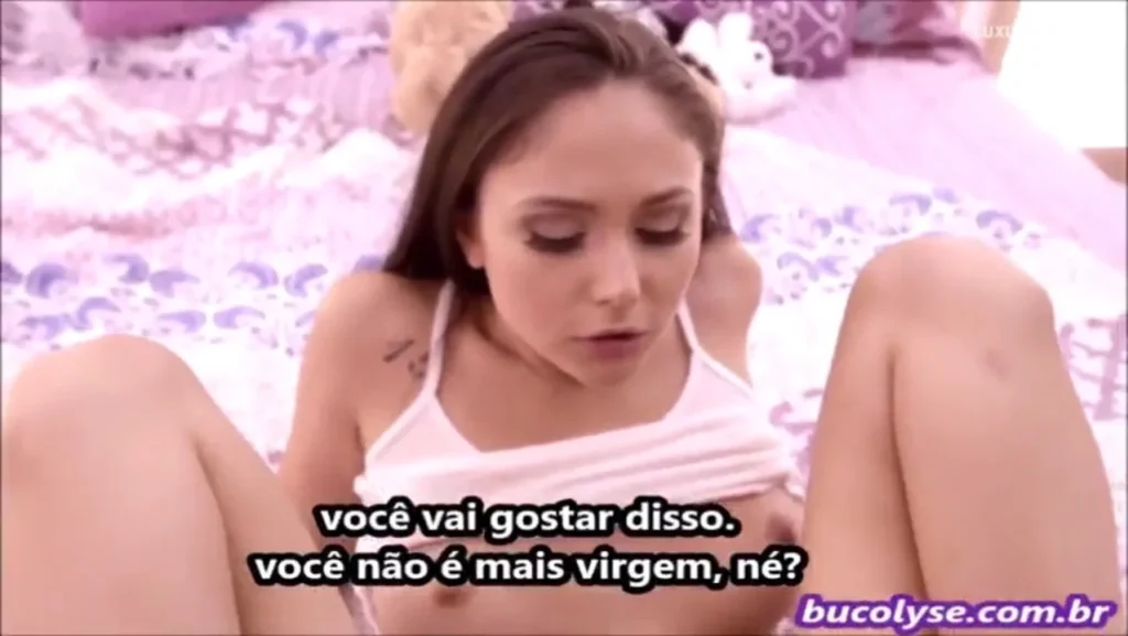Pornocomlegendas: Flagrou irmã se masturbando e comeu ela